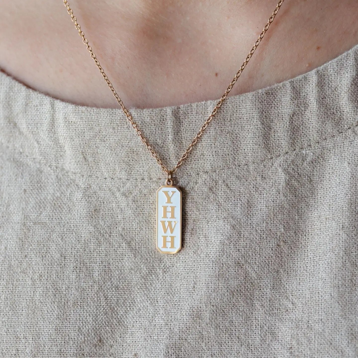 YHWH Christian necklace in 18K gold